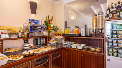 Breakfast buffet at Hotel Duomo Firenze