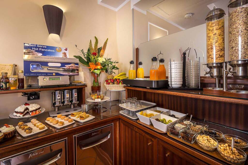 Breakfast buffet in the breakfast room of Hotel Duomo Firenze