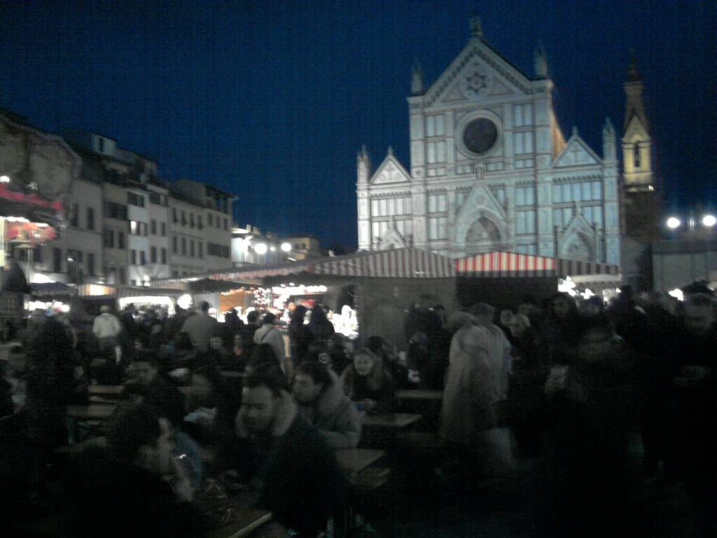 Mercatino di Natale in Piazza Santa Croce, Firenze, di sera